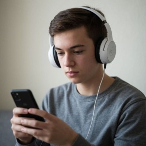 Как восстановить контакт с подростком в цифровом мире