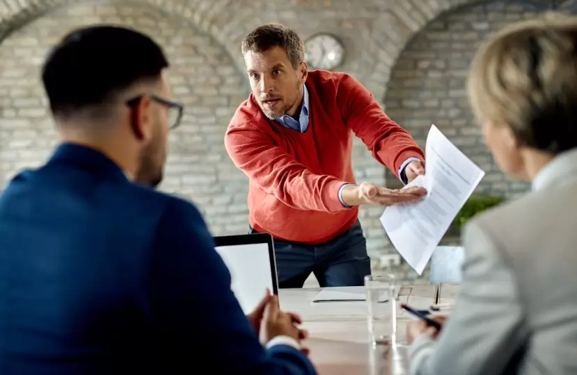 Как правильно держать себя в руках: от эмоций к осознанности