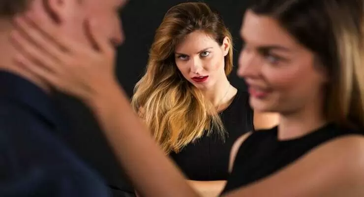 Как справиться с любовницей: эффективные стратегии и неожиданный подход