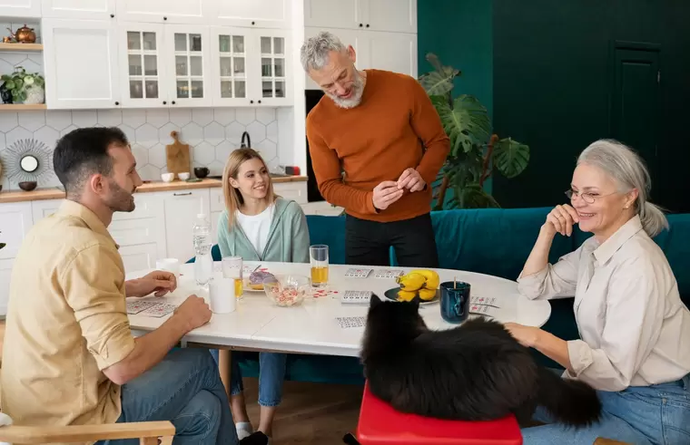Как справиться с бестактными родственниками в семье